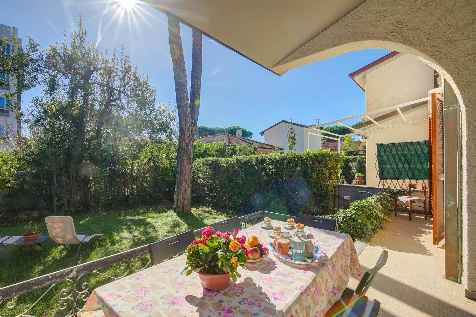 Casa Maddalena Al Mare 600M From Sea - Happy Rentals Marina di Pietrasanta Exterior foto
